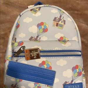 Loungefly FROM THE MOVIE UP WITH card holder